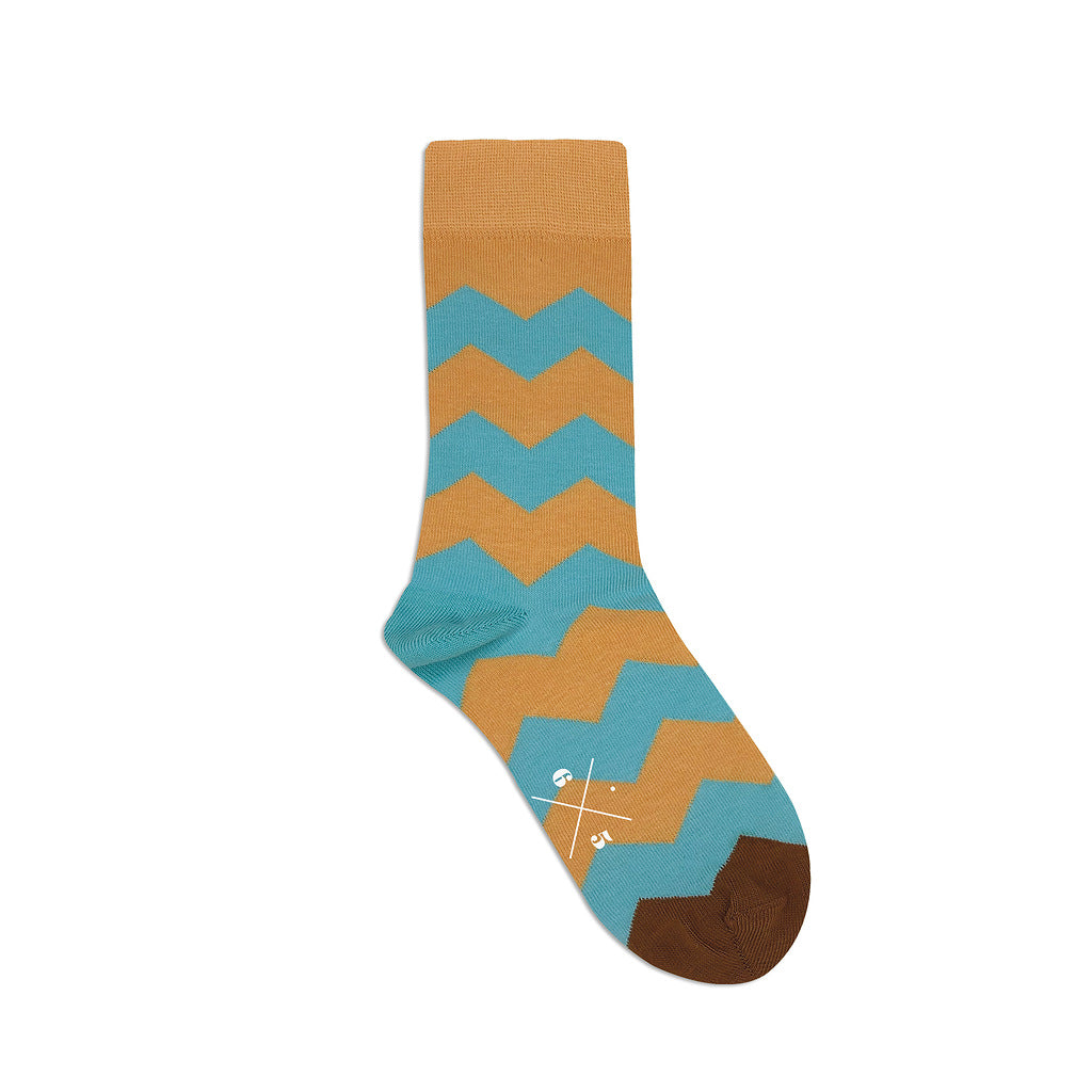 CHEVRON YELLOW BLUE Yellow Blue Zigzag Patterned Unisex Socks