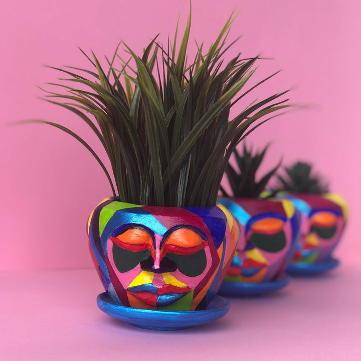 Sleepy Rainbow Head Pot