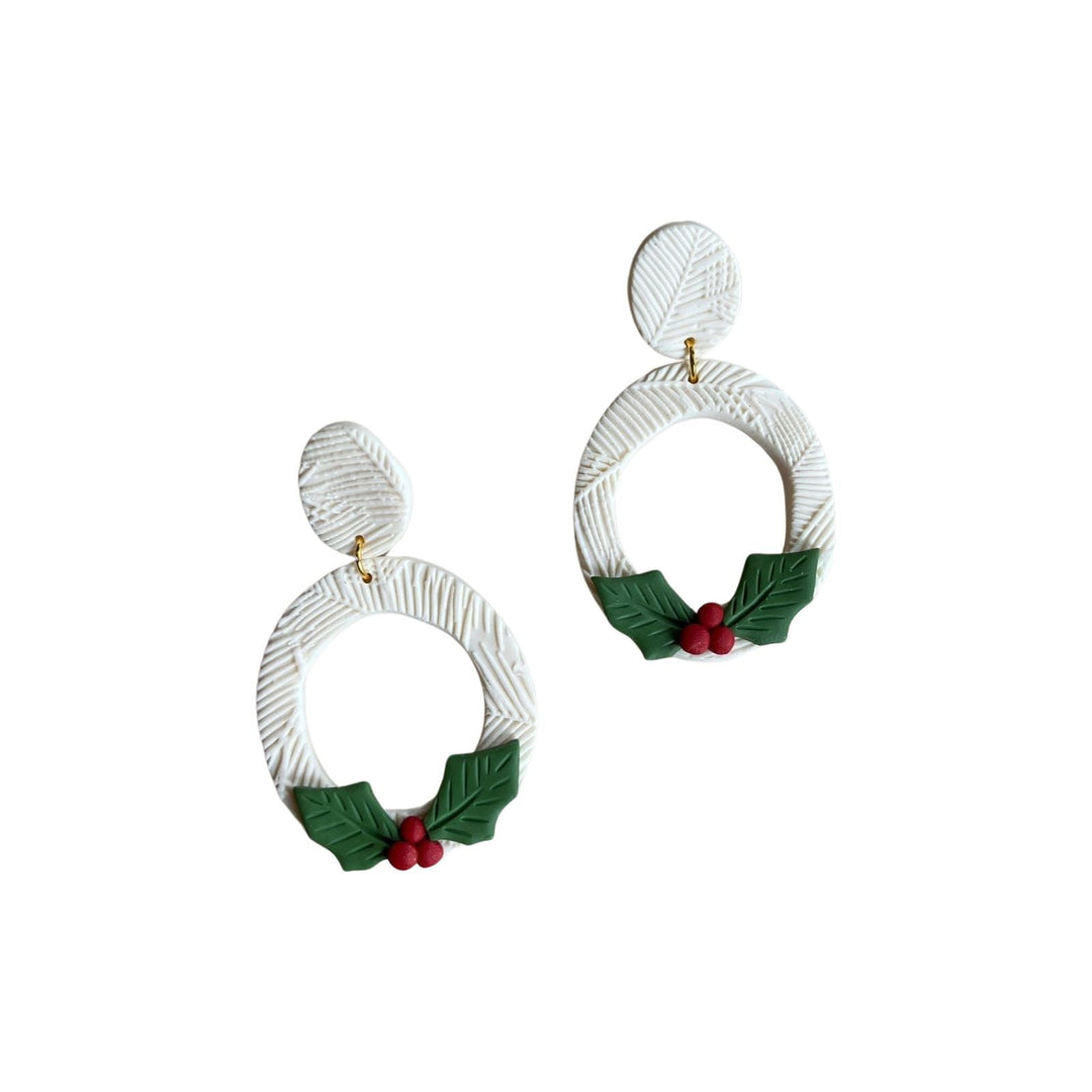 Ecru Coquina Flower Earring