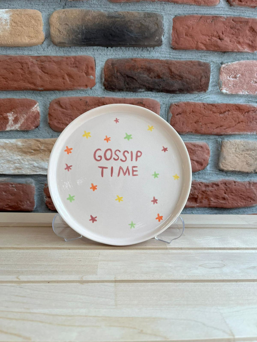 Gossip Time Plate